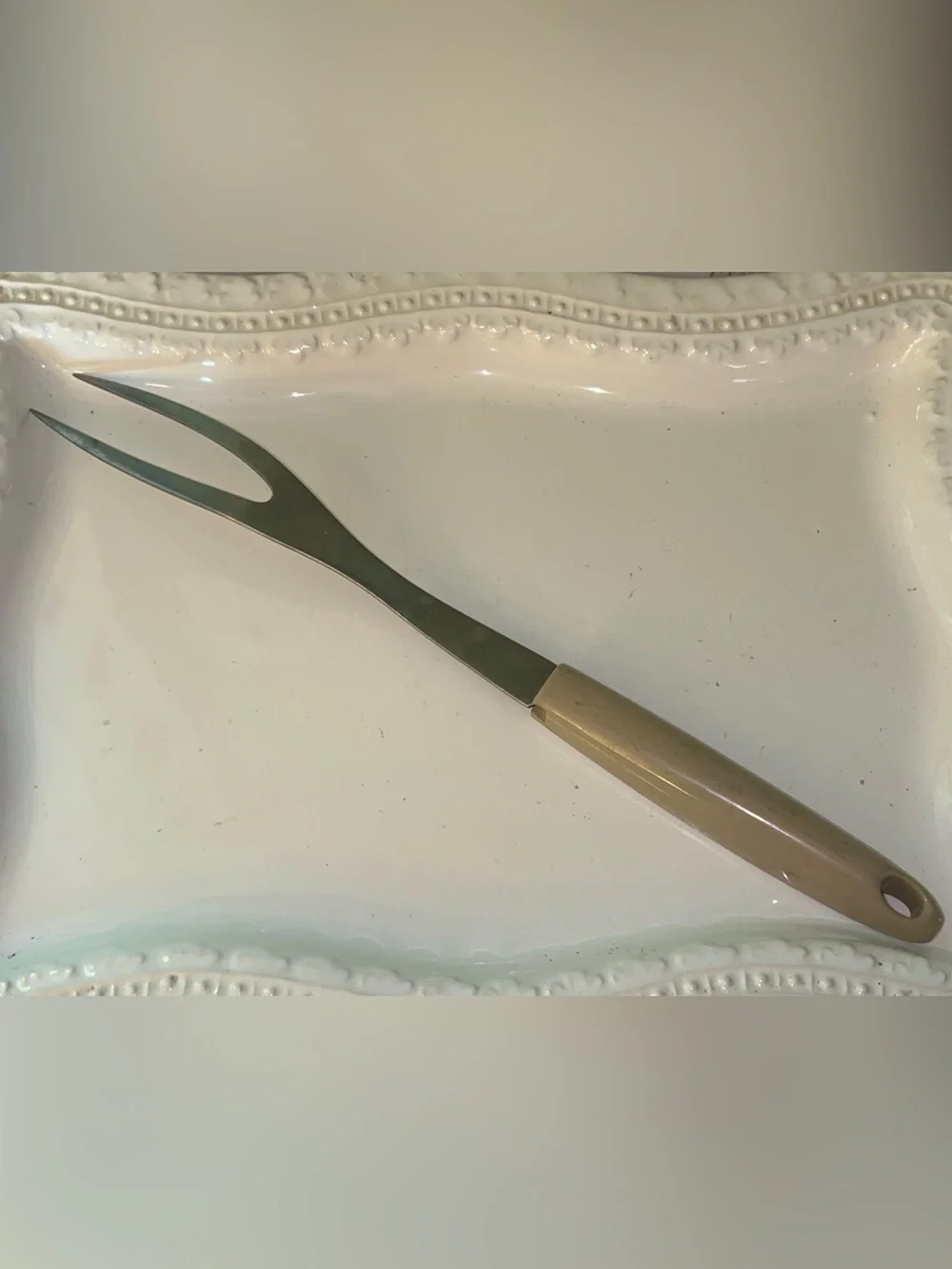 Ekco Flint Arrowhead meat/carving fork in the Harvest Wheat pattern Vintage